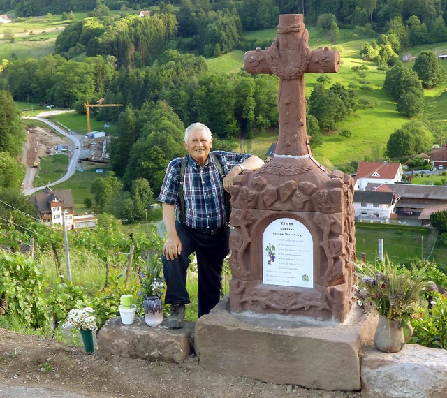 Imposant wie der Blick ins Tal ist das...n,  das Helmut Feger aufgestellt hat.   | Foto: Frank Leonhardt