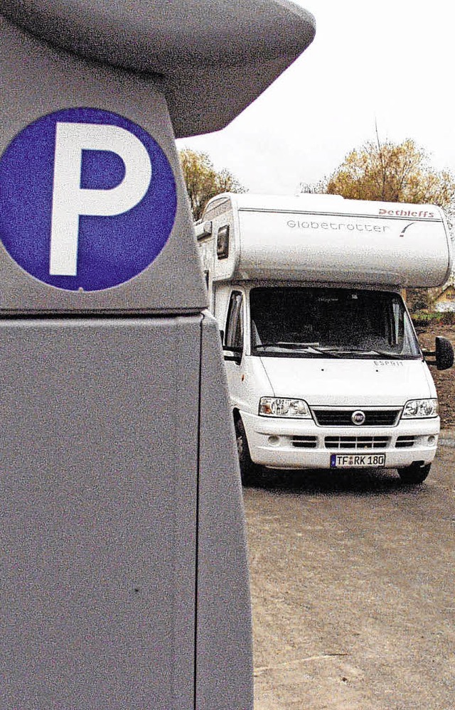 Parken un d Zahlen heit es ab Juli au...de Feldberg am Bahnhof Altglashtten.   | Foto: dpa