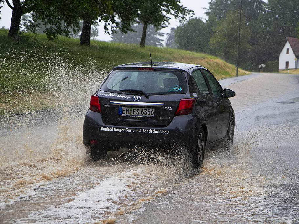 Vorsicht beim Autofahren!