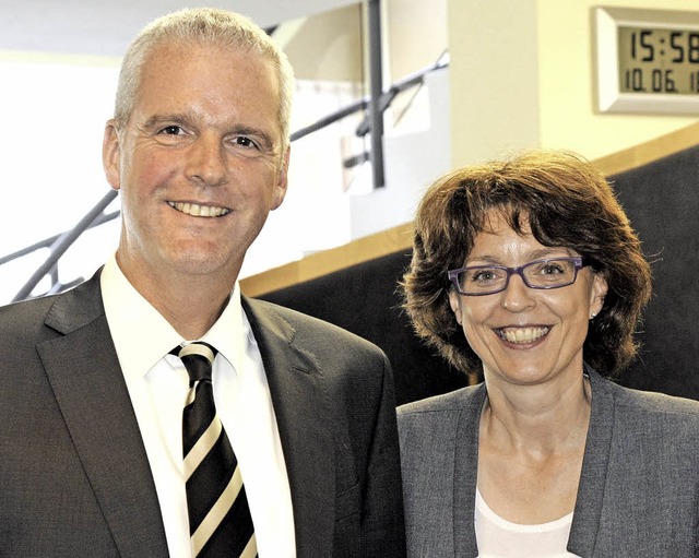 Susanne Fremmer und Bernd Singer, die ...duzieren, haben sie Stellen geschaffen  | Foto: Markus Zimmermann