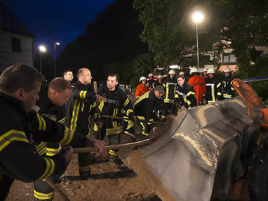 Feuerwehr im Dauereinsatz. Danke!