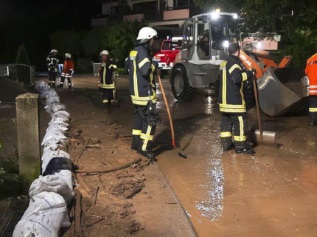 Feuerwehr im Dauereinsatz. Danke!