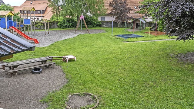 Das Auengelnde des Kindergartens in ...rgartenteam einiges einfallen lassen.   | Foto: Chris Seifried