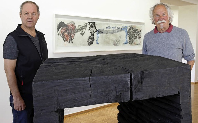Armin Ghringer (Skulptur) und Manfred...) sind aus hnlichem Holz geschnitzt.   | Foto: Peter Heck