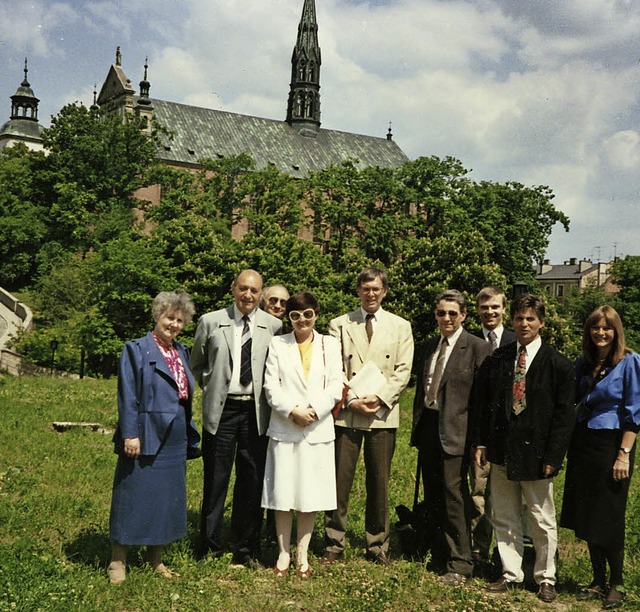 Erste Emmendinger Delegation im Mai 19...oss, mit der Kathedrale im Hintergrund  | Foto: Privat
