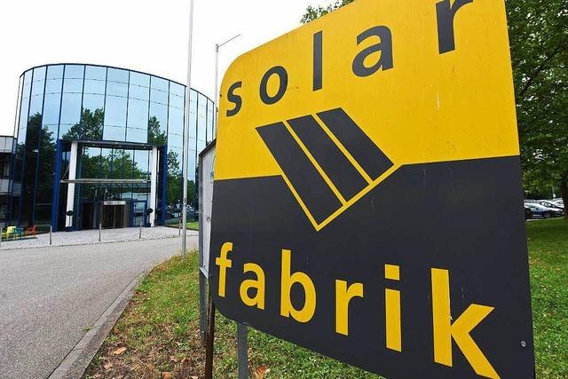 Stillstand beendet: Freiburger Solar-Fabrik produziert wieder
