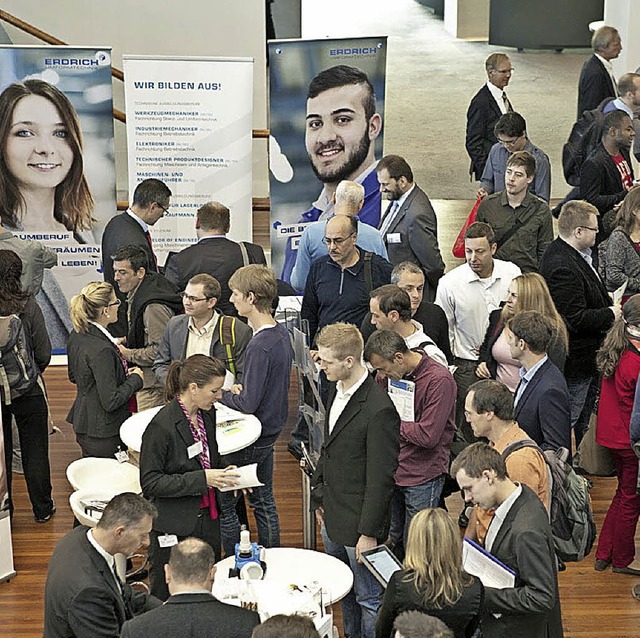 Die erste Jobmesse fr Ingenieure, Tec...nformierten sich bei den Ausstellern.   | Foto: Miguel Babo