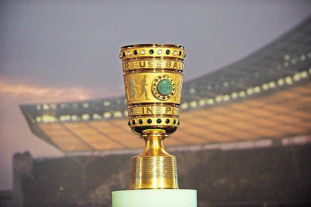 Das Objekt der Begierde: der DFB-Pokal  | Foto: Sren Stache