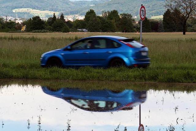 Fotos: Hochrhein fhrt Hochwasser – berflutungen im Raum Rheinfelden
