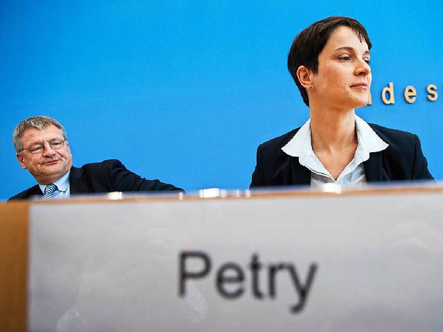 Meuthen und Petry: Wer hat das Sagen in der AfD?  | Foto: dpa