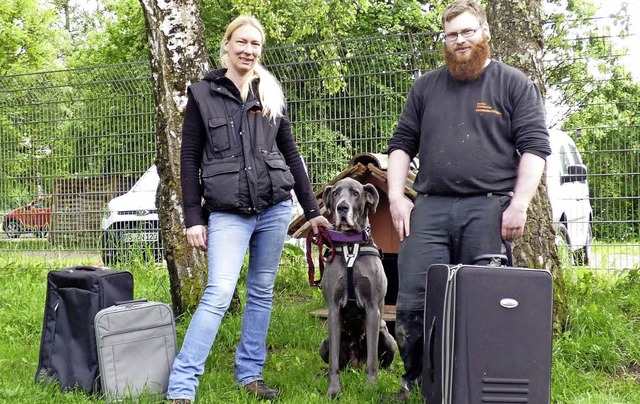 Tierheimleiterin Nadine Vgel, Hund Ki...fr den bevorstehenden Umzug bereit.    | Foto: Rainer Bombardi