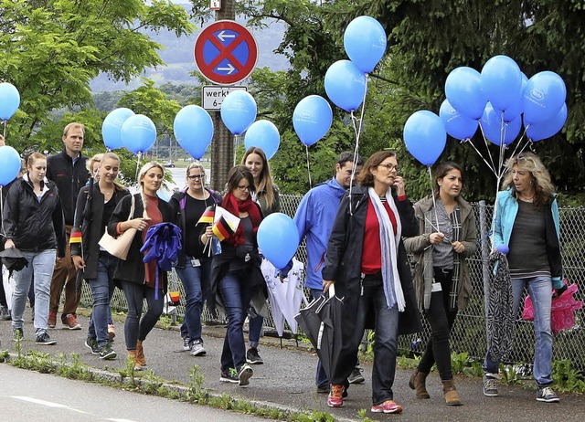 Mitarbeiter von Roche Pharma beim Childrens Walk   | Foto: Oliver Welti