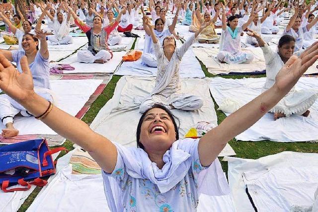 Fotos: Die Welt macht Yoga am Internationalen Tag des Yoga