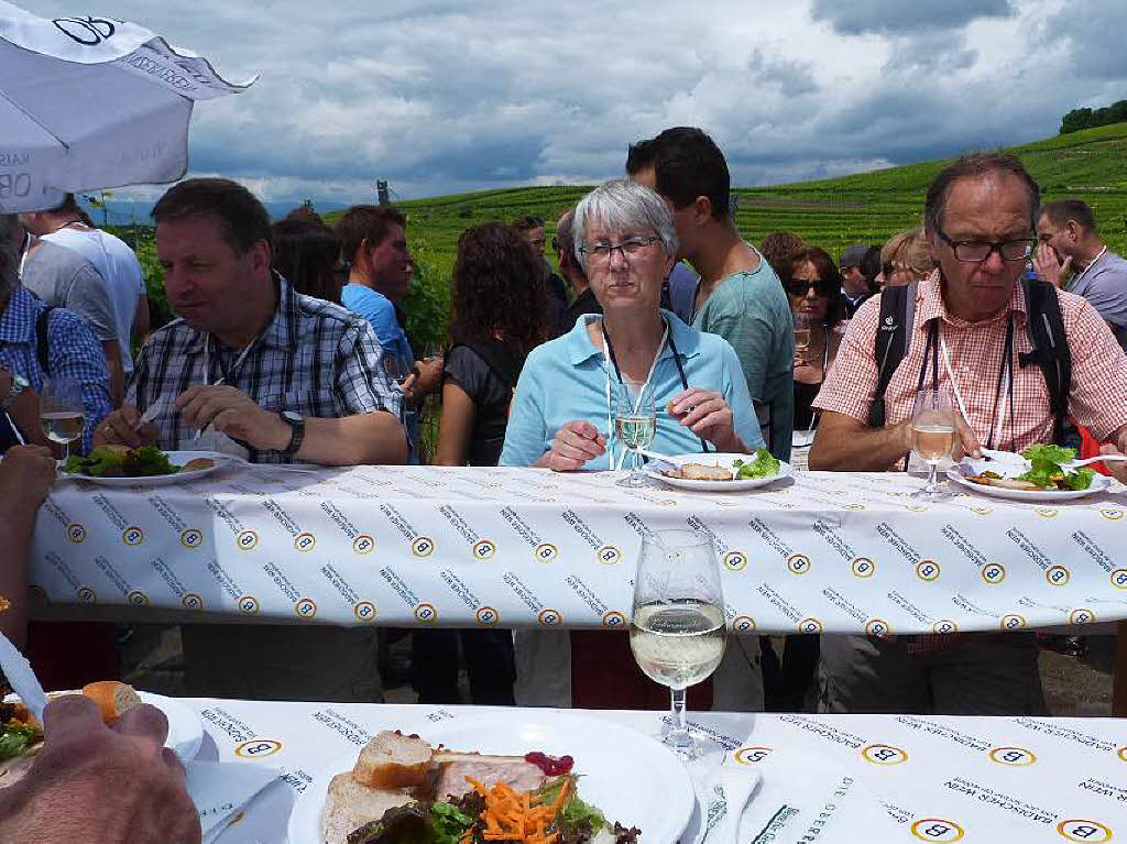 Impressionen von der 14. Internationalen kulinarischen Weinwanderung in Oberrotweil