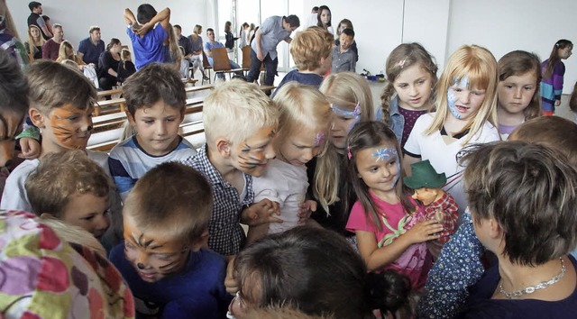 Kindergartenfest in Weisweil: Nach dem... Mitwirkenden einmal ganz nah zu sein.  | Foto: Ilona Hge