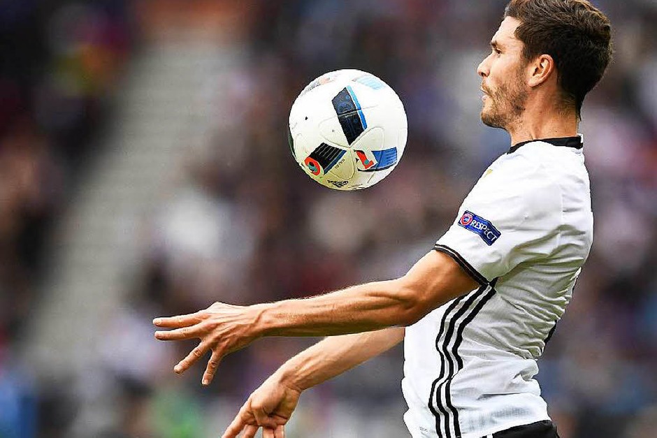 Jonas Hector überzeugt auf der linken Seite (Foto: AFP) Jonas Hector überzeugt auf der linken Seite (Foto: AFP)