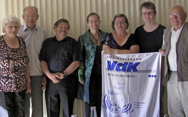 VdK: Ursula Knaack (von links), Hansjo...er und Kreisvorsitzender Heinz Grether  | Foto: VdK