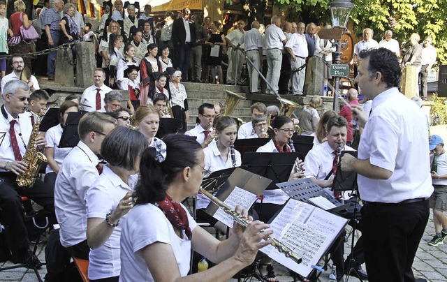 Die Mllheimer Stadtmusik spielte bei der Erffnung des Stadtfestes.   | Foto: Alexander Huber