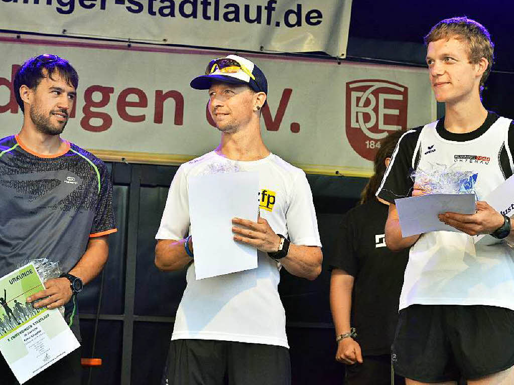 Auf dem Podium beim Vier-Kilometer-Lauf: Peter Czuppon (Platz 3, von links), Philipp Keller (Platz 2) und Stefan Gutmann (Platz 1).