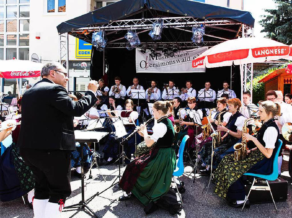 Der Musikverein Obersimonswald verbreitet mit seiner Musik sommerlich gute Laune.