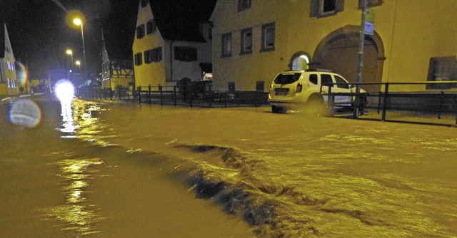 Hochwasser Kndringen  | Foto: Aribert Rssel