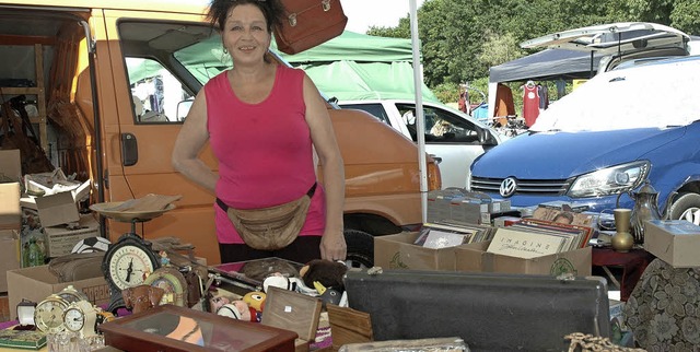 Viel zu bestaunen gab&#8217;s am Flohmarkt im Dreilndergarten.  | Foto: OUNAS