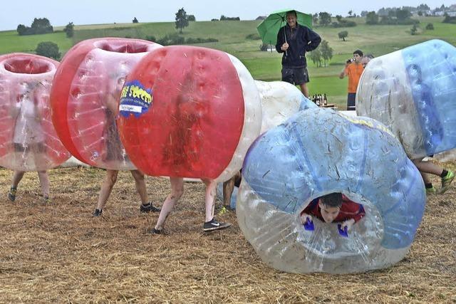 Bubble-Soccer-Turnier bescherte Teilnehmern viel Spa