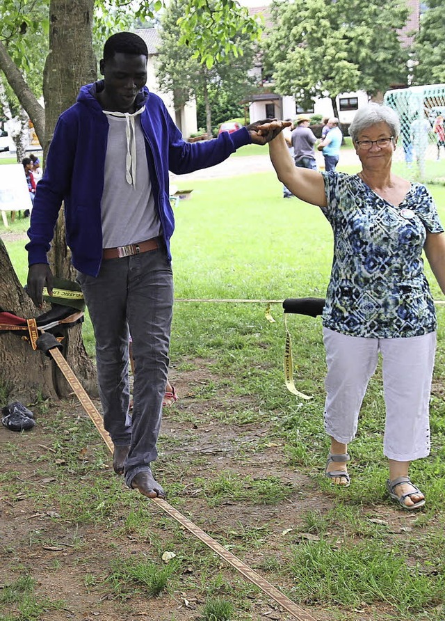 Willkommen auf der Slackline, einem stramm gespanntem Band    | Foto: ruben lwy