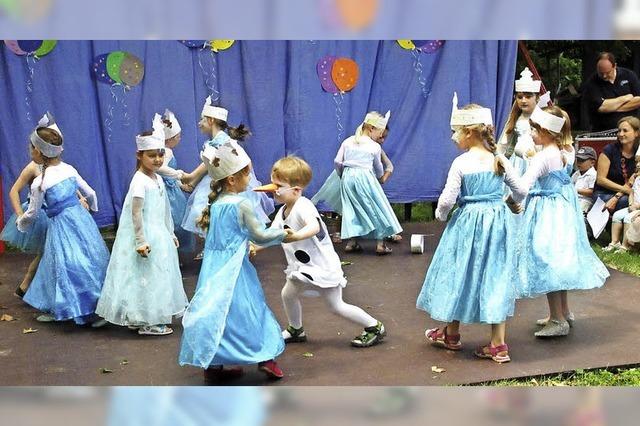 Kleines Volksfest im Kindergarten