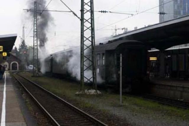 Rauchwolken ber dem Hauptbahnhof