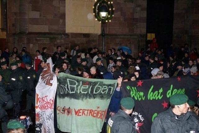 Polizei stoppt Demo am Bertoldsbrunnen