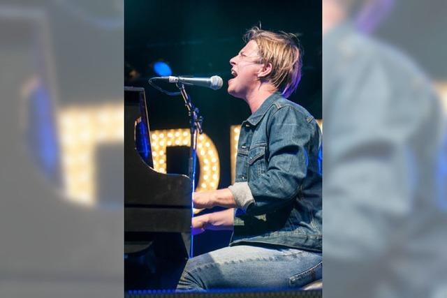 Wie war's bei... Tom Odell im Zirkuszelt?