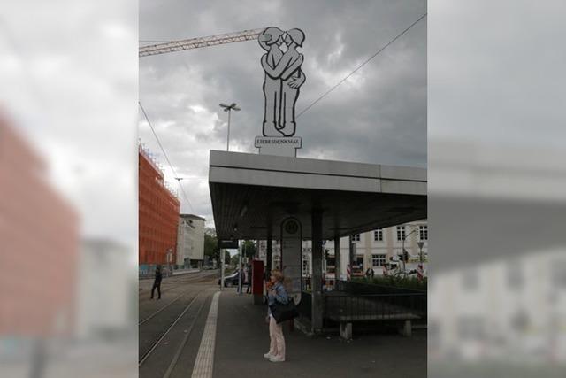 Am Friedrichring steht jetzt ein Liebesdenkmal