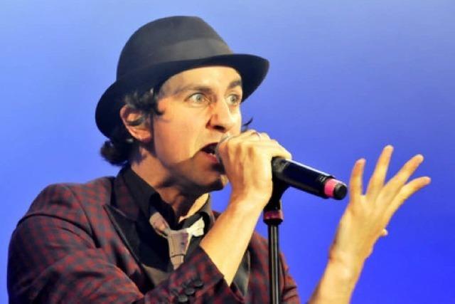 Maximo Park beim Stimmen Festival: Erst Unwetter, dann Zeitreise