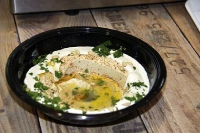 Neuerffnung: Hummus Corner im Atrium