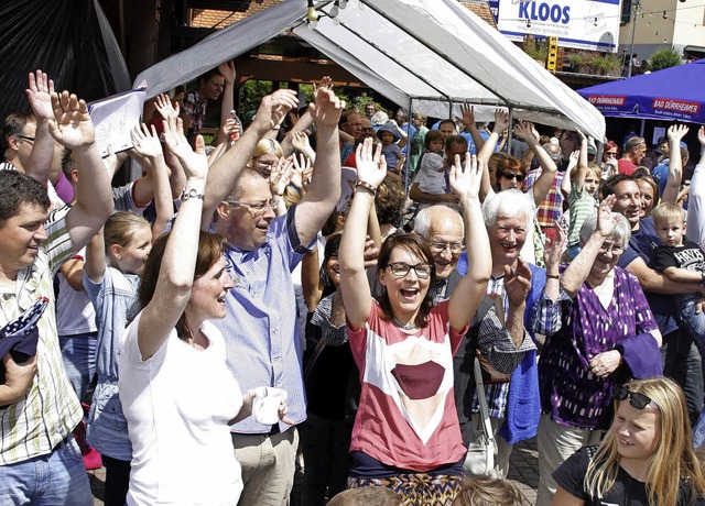 Kein Fuballjubel, sondern gute Stimmung  beim Dorffest vor zwei Jahren.  | Foto: ARCHIVFOTO: Heidi Fssel