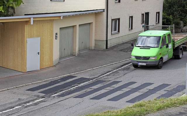 Der Schulweg in Eisenbach ist ein Stc...ei der Bushaltestelle entfernt wurde.   | Foto: Gert Brichta