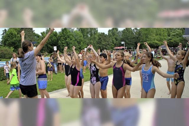 Zum 10. Mal fand der Swim & Run-Wettbewerb im Freibad statt