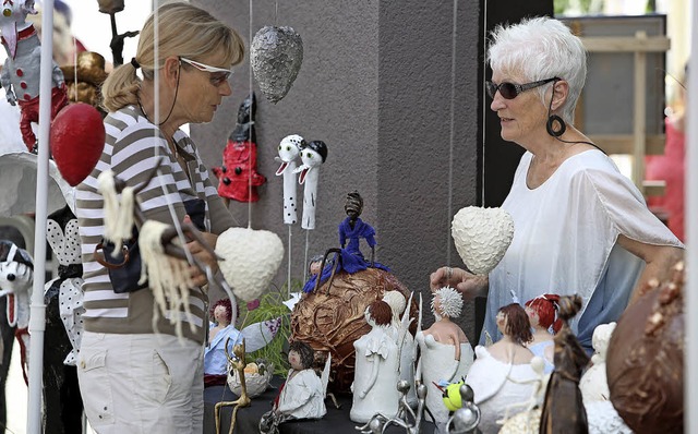 Auf groes Interesse stie der Kunsthandwerkmarkt.   | Foto: Chr. Breithaupt