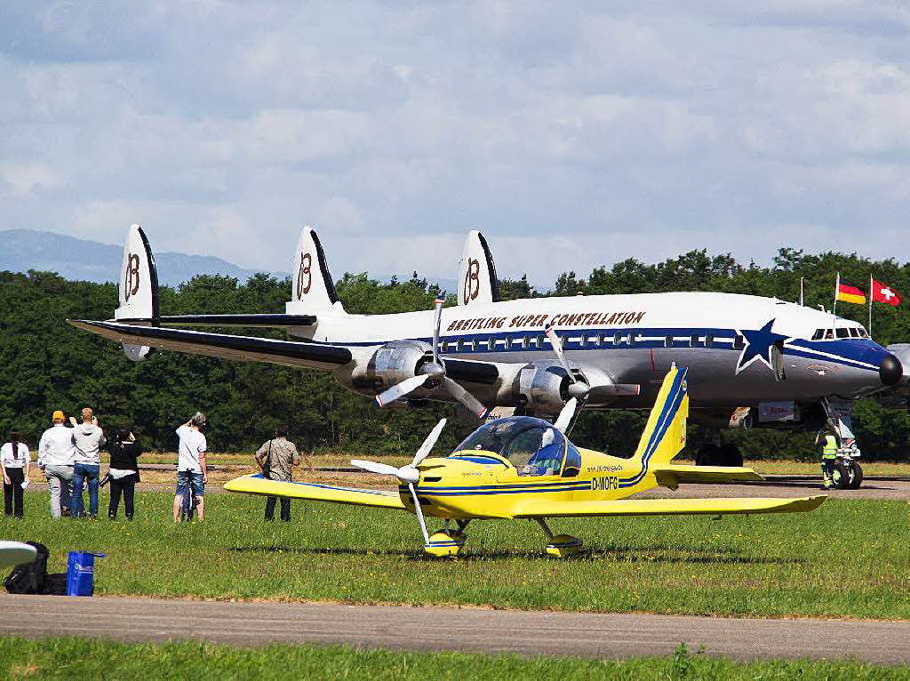 Die Breitling Super Constellation des Schweizer Vereins SCFA zu Gast auf dem Flugplatz Bremgarten