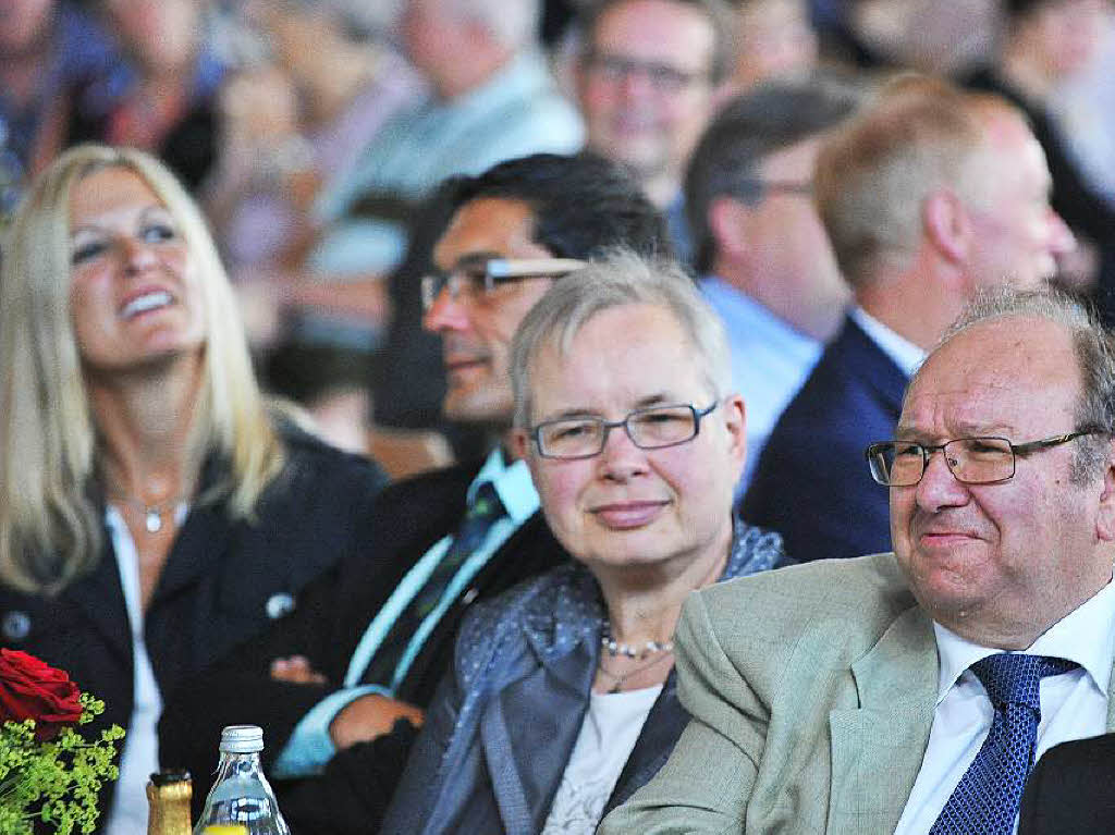 Mit einer rauschenden Wahlparty wurde die Wiederwahl von Michael Scharf zum Bürgermeister von Bonndorf gefeiert. Mit einer rauschenden Wahlparty wurde die Wiederwahl von Michael Scharf zum Bürgermeister von Bonndorf gefeiert.