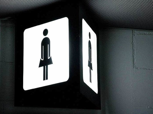 Auf der Damentoilette einer Freiburger...ist es zu einem Sexualdelikt gekommen.  | Foto: VRD / Fotolia.com