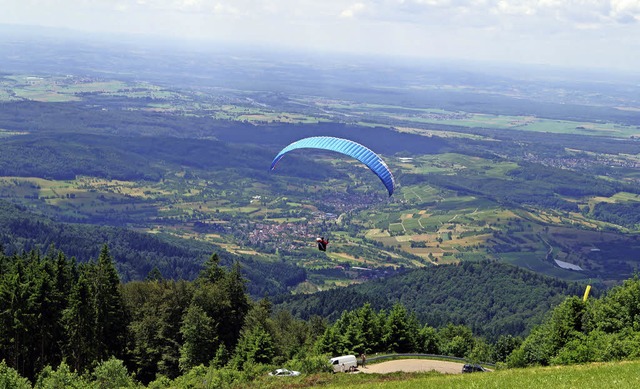 Auf den Flgeln des Windes durch die L...des  Hngegleiterclubs Regio Blauen.    | Foto: Silke Hartenstein