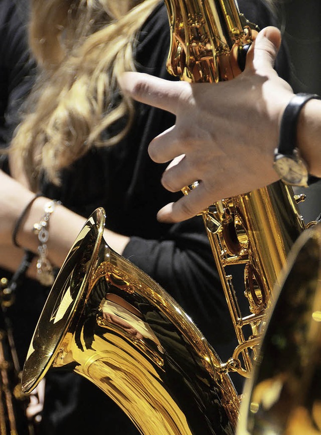 An vielen Instrumenten bilden die Vereine aus.   | Foto: Kathrin Blum