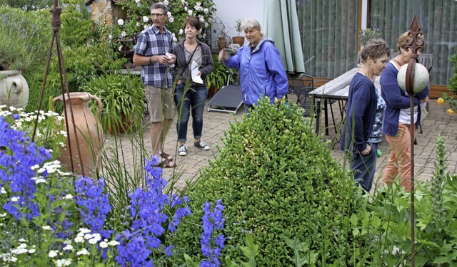 ppige Bltenpracht ziert den Garten v... nicht zufllig von Beruf Grtner ist.  | Foto: Martha Weishaar