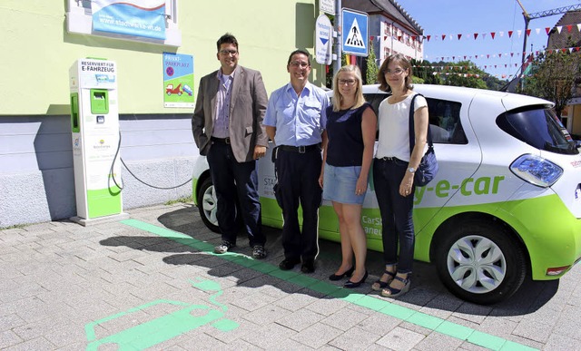 Grne Markierungen an fnf Standorten ...ner (Stdtische Verkehrsregelungen).    | Foto: Susann Klatt-D&#39;Souza