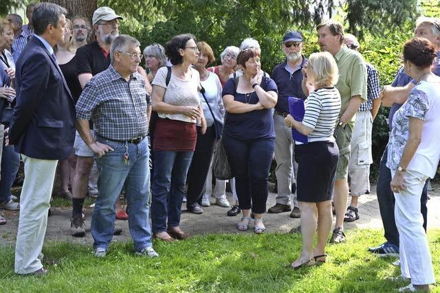 Groes Interesse am Vor-Ort-Termin auf Schie-Gelnde