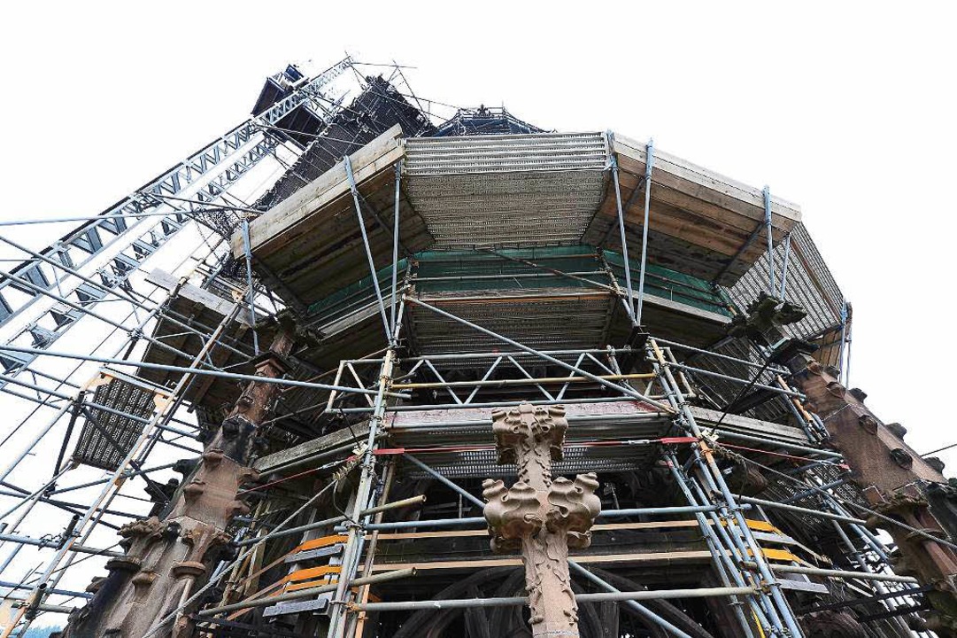 Der Freiburger Mnsterturm und die Arb... unserer Livebertragung auf Facebook.  | Foto: Ingo Schneider