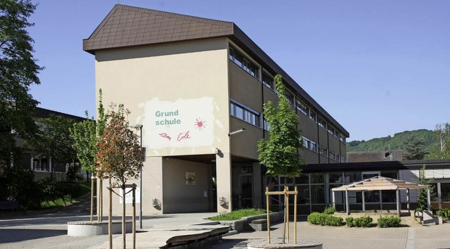 Den Abriss der Grundschule am Erle emp...enden Untersuchungen der Bausubstanz.   | Foto: Archivfoto: Martin Wendel