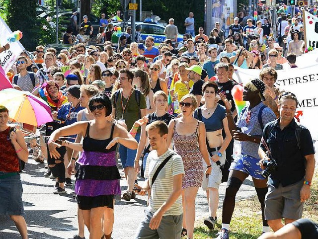 Bestes Wetter hatte die Freiburger CSD...; auch am Samstag soll es hei werden!  | Foto: Rita Eggstein